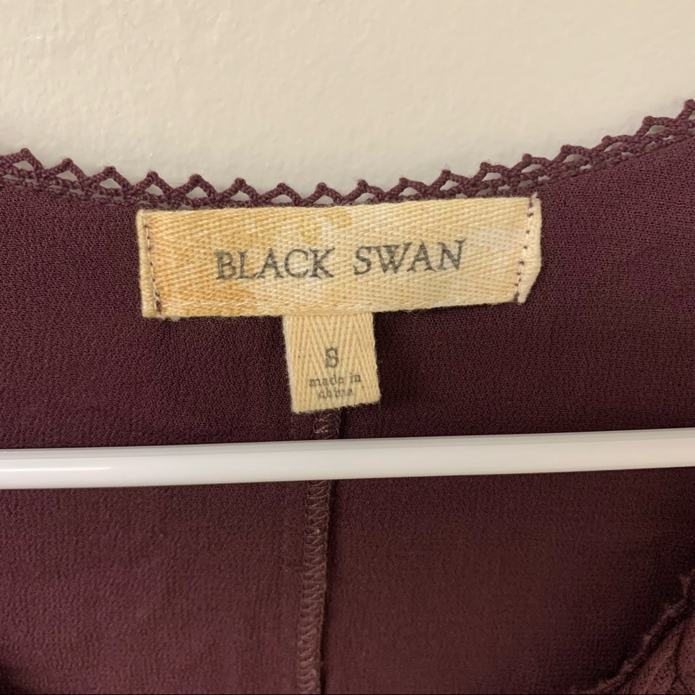 Black Swan Shark Bite Tunic Top Size Small Plum Color - Picture 2 of 4
